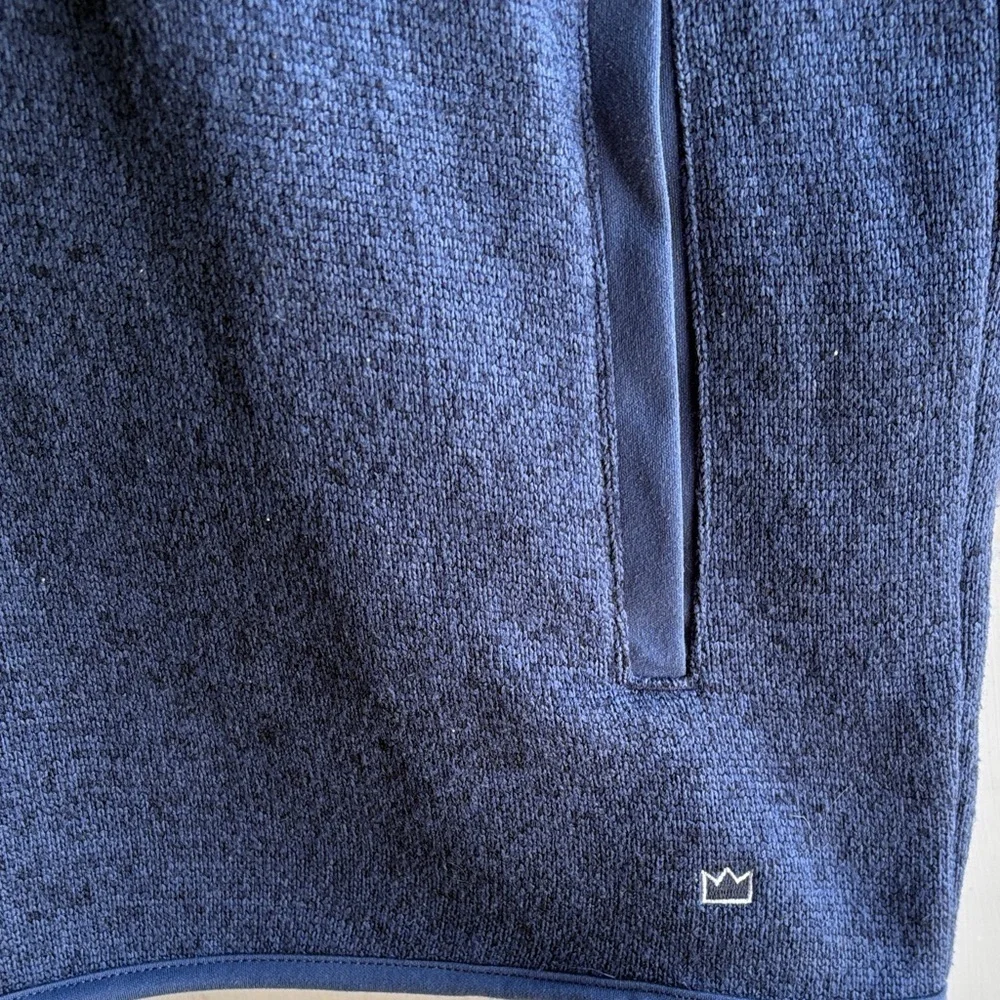 💙 Crown & Ivy Navy Blue Fleece Sweater Vest-Size Medium 💙